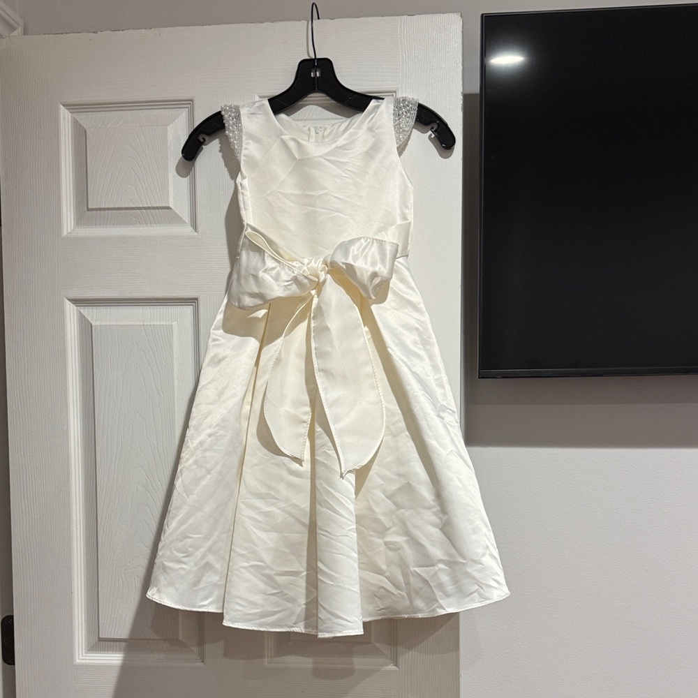 Adele Elegant Cream Kids Dress size 5-6
